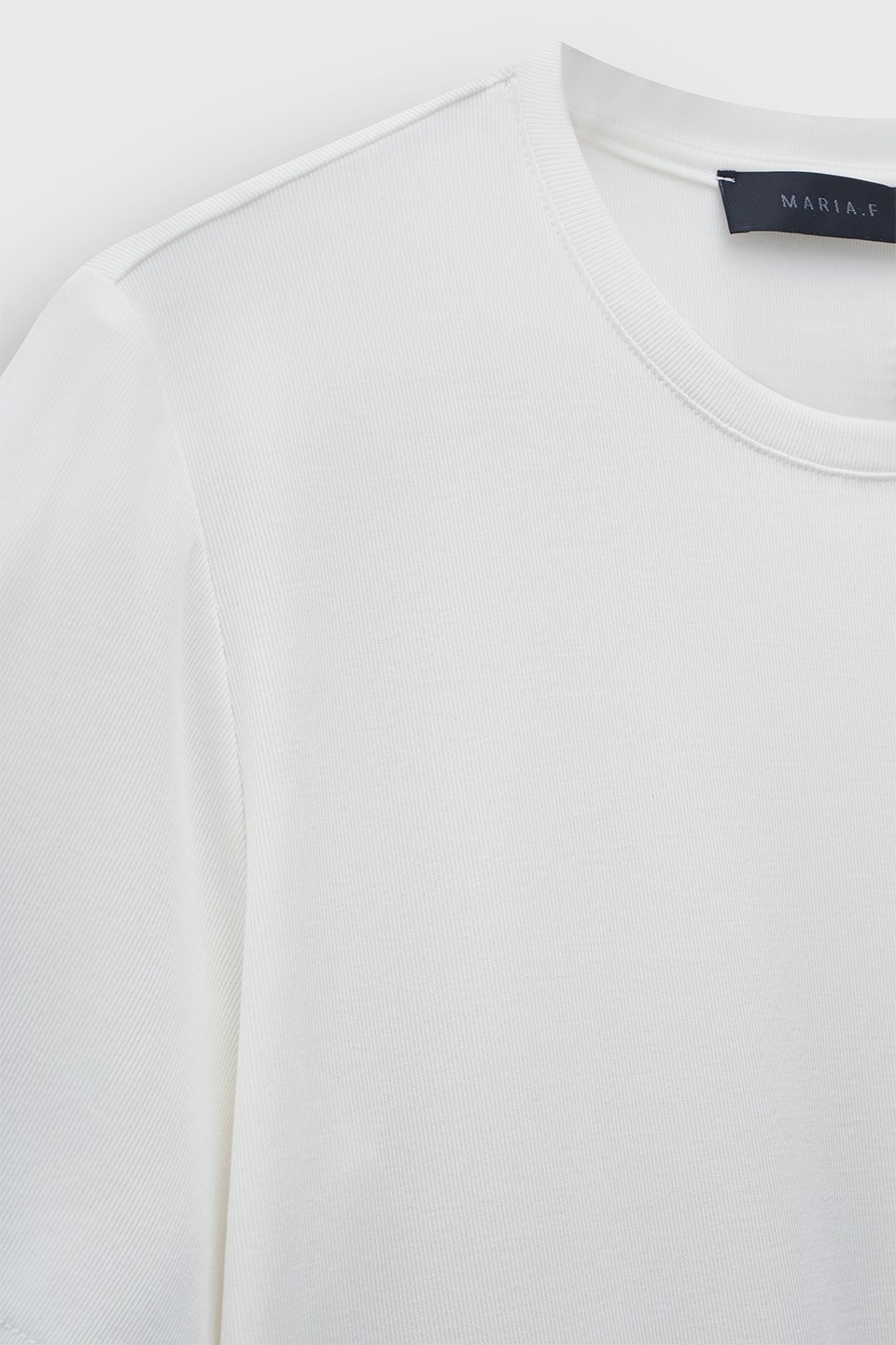 Biały luźny T-shirt z cupro