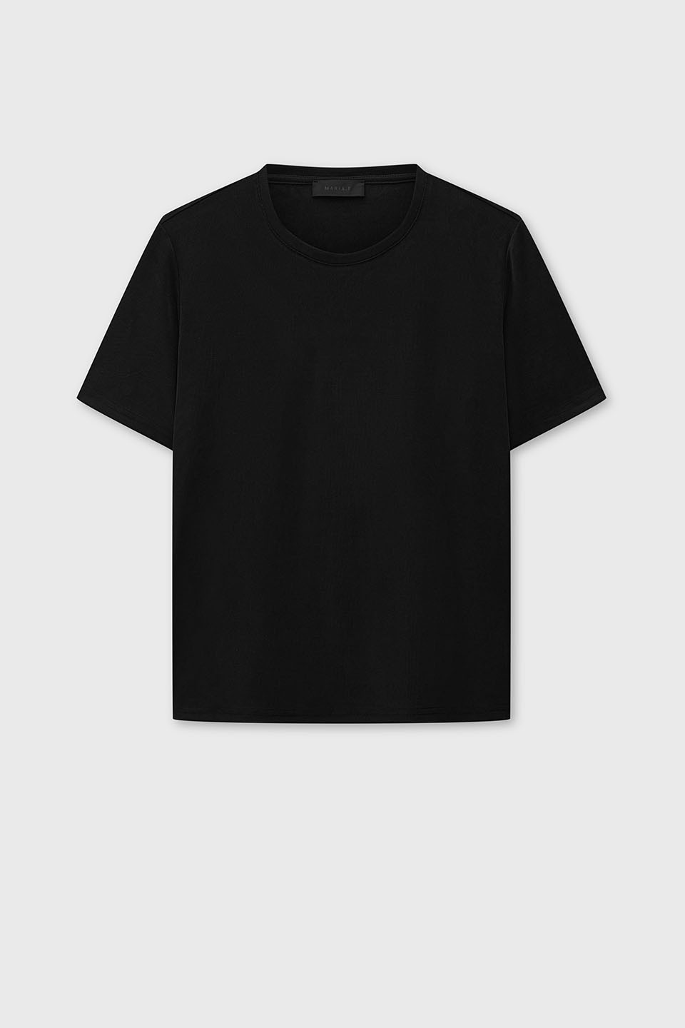 Czarny luźny T-shirt z cupro
